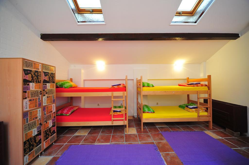Hostel Bed N Beer Белград Номер фото